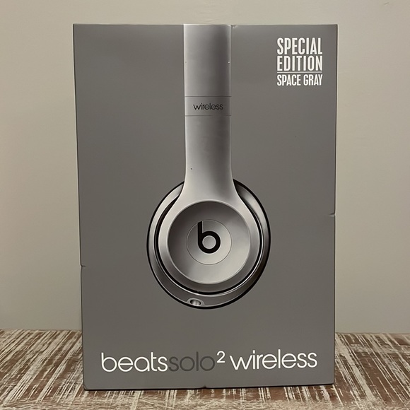 Beats Solo 2 Wireless Special Edition Space Gray - Picture 13 of 14
